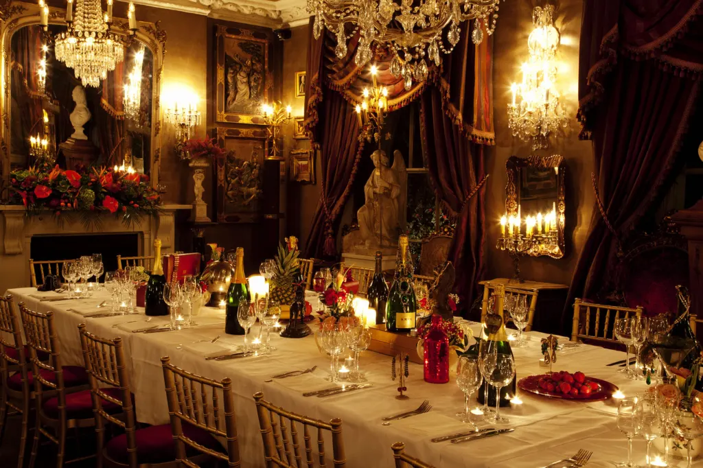 Beach Blanket Babylon — commercial and interiors photograph in London, UK, frame 37 of 44.